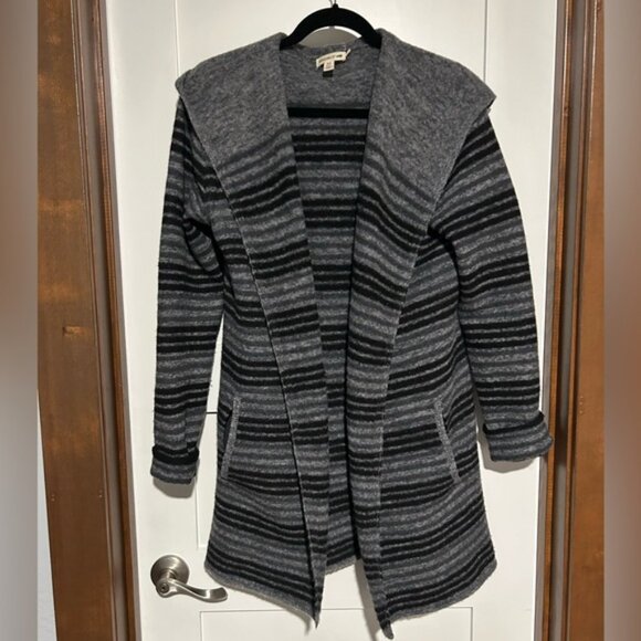 Toad&co  Merino wool Heartfelt hoodie sweater Size Medium - Picture 6 of 6